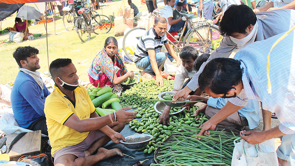 Coronavirus Lockdown: People in rage for not opening ration shops