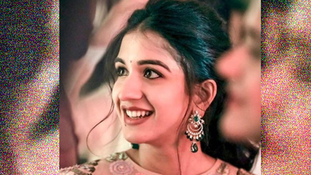 পোশাক পরিকল্পনার পাশাপাশি অতিথিদের আসা-যাওয়ার জন্য অম্বানীরা যে চার্টার্ড বিমানের ব্যবস্থা করেছেন, সে বিষয়েও বেশ কিছু নিয়মাবলিও লেখা রয়েছে।