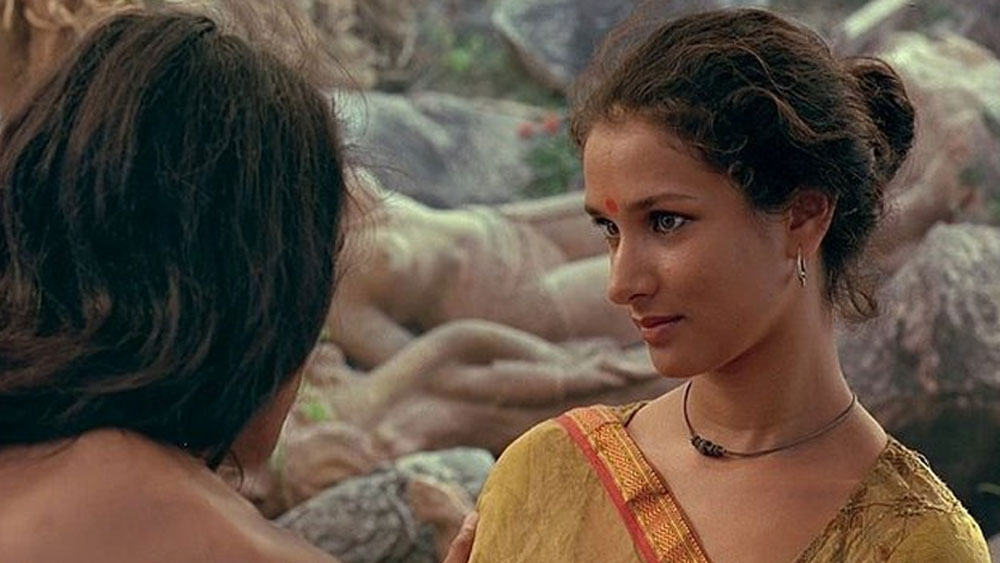 সেই ফিল্মেরই গুরুত্বপূর্ণ একটি চরিত্র ছিল মায়া। ভারতীয় এই রোম্যান্টিক ফিল্মে মায়াই ছিলেন মুখ্য ভূমিকায়। তাঁর প্রেমেই পাগল হয়ে উঠেছিলেন রাজপুত্র রাজ সিংহ। প্রেম, প্রেমে প্রত্যাখ্যাত হয়ে হিংসা আর তারপর প্রতিশোধ- ফিল্মের ঘটনাপ্রবাহ কতকটা এরকমই।