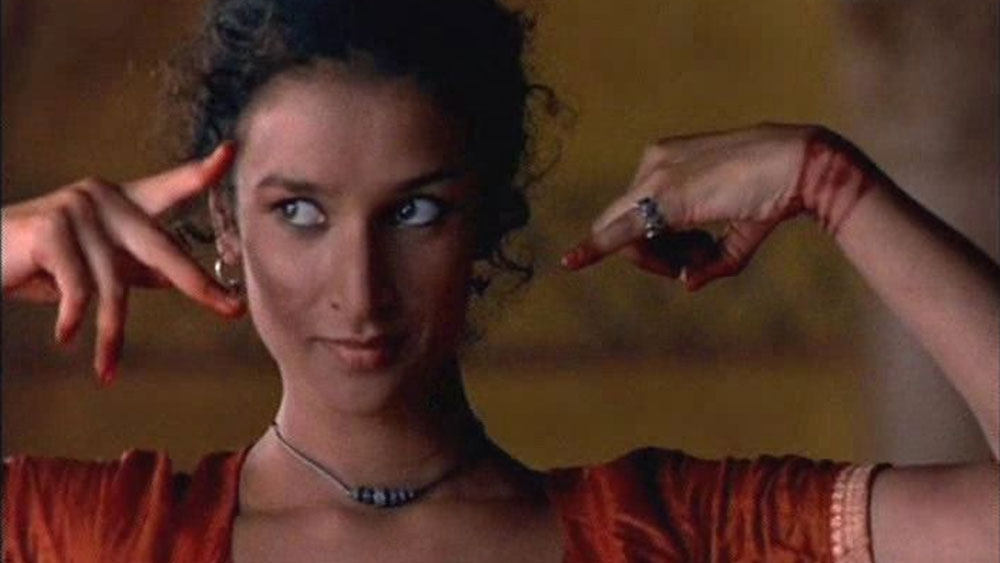 সে সময় শুধু ফিল্মের মধ্যেই মায়ার প্রেম সীমাবদ্ধ থাকেনি। মায়ার মায়া ছড়িয়ে পড়েছিল বাস্তব জীবনেও অনেকের মধ্যে। কিন্তু জানেন কি সেই মায়া এখন কেমন আছেন? কী করছেন? তাঁকে দেখতেই বা কেমন হয়েছে?