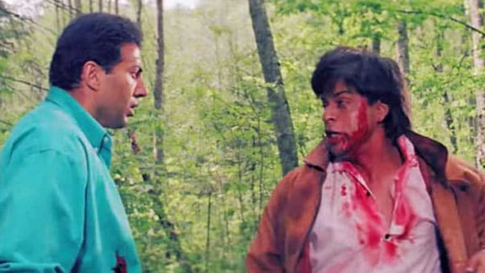 কিন্তু শুটিংয়ের সময়েই ক্ষোভ বাড়তে থাকে সানির। তাঁর মনে হয়েছিল, ছবিতে তাঁর তুলনায় অনেক বেশি গুরুত্ব পাচ্ছে নবাগত শাহরুখের ভূমিকা। কিন্তু সানির ক্ষোভকে গুরুত্ব দেননি পরিচালক যশ চোপড়া। পরে সানি নিজেই বলেছিলেন, শুটিংয়ের সেটে তাঁকে অনেক কষ্টে রাগ প্রশমিত করতে হয়েছিল।