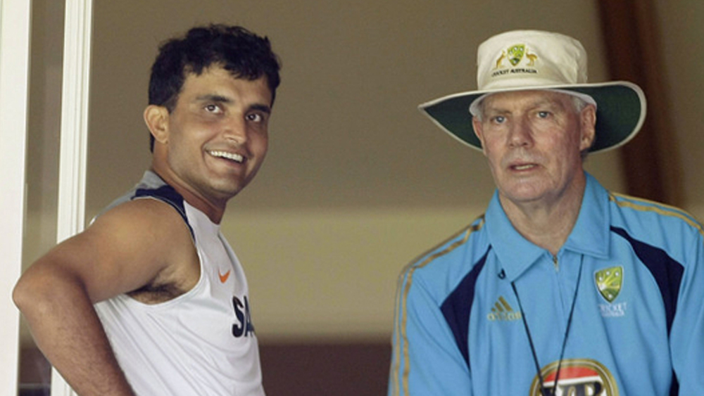 সৌরভ ও গ্রেগের মধ্যে একটা মিল রয়েছে টেস্ট অভিষেকে। দু’জনেই টেস্ট অভিষেক ঘটিয়েছিলেন ইংল্যান্ডের বিরুদ্ধে। এবং দু’জনেই সেঞ্চুরি করেছিলেন টেস্ট অভিষেকে।