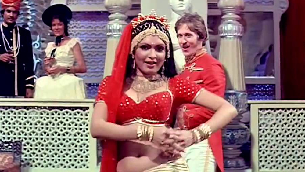 কারণ ‘ক্রান্তি’ ছবিতে এমন অনেক দৃশ্য ছিল, যেগুলি প্রকাশ চেয়েছিলেন ‘জমিন’-এও রাখবেন। ফলে তিনি ‘জমিন’ ছবি তৈরির ইচ্ছে মুলতুবি রাখেন।