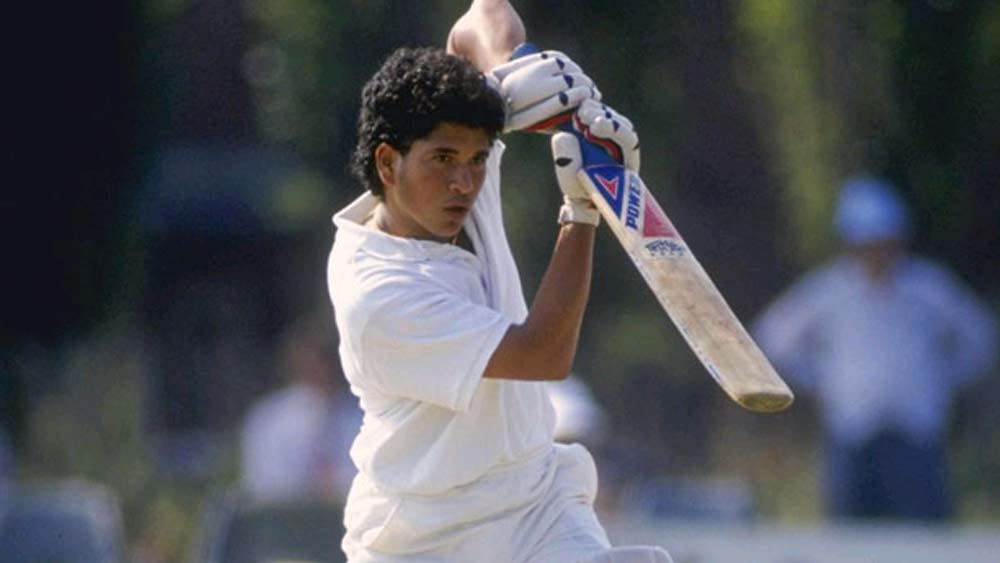 চারে অবধারিত ভাবেই সচিন তেন্ডুলকর। ২০০ টেস্টে ১৫৯২১ রান করেছেন তিনি। যার মধ্যে রয়েছে ৫১ শতরান। টেস্টে মোট রানে ও শতরানে তিনি এখনও সবার উপরে। সচিন চার নম্বরে নামা মানে আকাশের দলে প্রথম চার ব্যাটসম্যানই হলেন ভারতীয়।