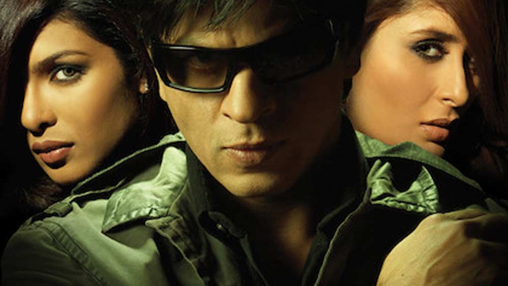 এর পর দু’জনকে একসঙ্গে দেখা যায় ‘ডন’ ছবিতে। সেখানে নায়িকা ছিলেন প্রিয়ঙ্কা। করিনা করেছিলেন আইটেম ডান্স। ছবিতে প্রিয়ঙ্কার অভিনয় চূড়ান্ত প্রশংসিত হয়। তবে করিনার নাচও দর্শকদের নজর কেড়েছিল।