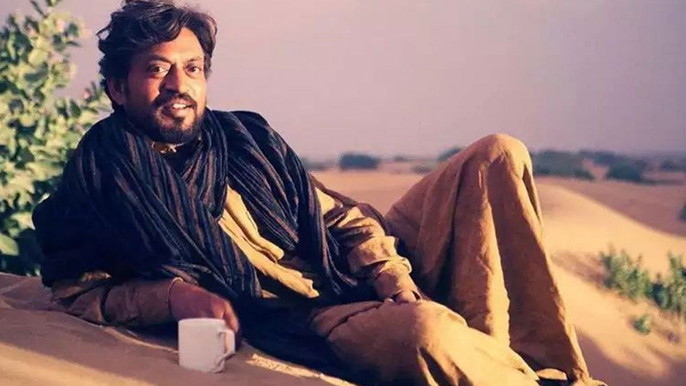 ইরফান খান ১৯৬৭-র ৭ জানুয়ারি ভারতের জয়পুরে একটি মুসলিম সম্ভ্রান্ত পরিবারে জন্মগ্রহণ করেন।