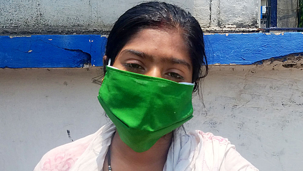 Coronovirus lockdown: Husband died in UP, wife is stuck in WB 