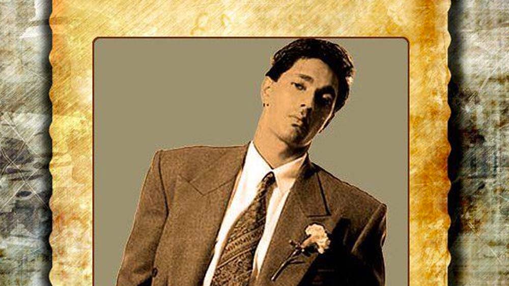 অভিনয়ের পাশাপাশি তাঁর কণ্ঠস্বরও অভিনয়ের পথে বাধা হয়ে দাঁড়ায়। তা ছাড়া চলচ্চিত্র সমালোচকদের মতে, দীপকের চেহারায় ভারতীয়ত্ব কম ছিল। বরং, বলিউডের তুলনায় তাঁর অনস্ক্রিন উপস্থিতি ছিল পাশ্চাত্য প্রভাব-ছোঁয়া।