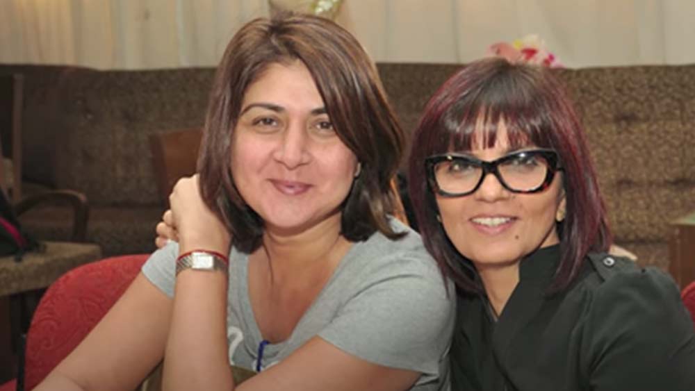 কাজের থেকেও দীপক আলোচিত বেশি হতেন লুবনা অ্যাডামসের সঙ্গে তাঁর প্রেমের কারণে। মডেল ও কোরিয়োগ্রাফার লুবনার সঙ্গে ১১ বছর তাঁর সম্পর্ক ছিল। লুবনা তাঁকে ডাকতেন ডিনো বলে।