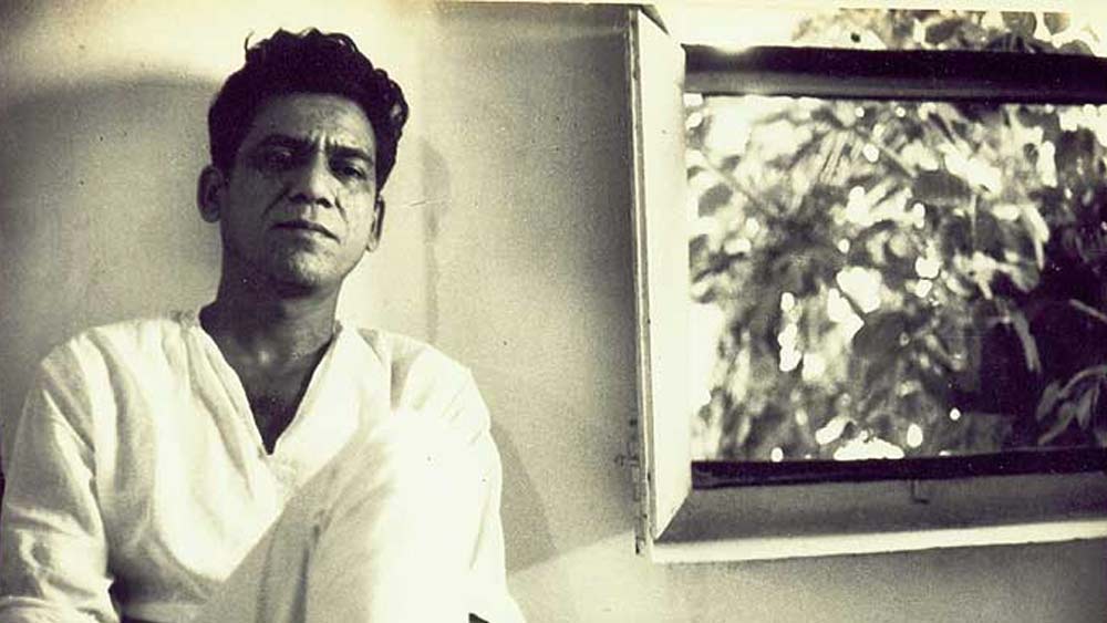 টেলিভিশনে কাজ করা নিয়েও তাঁর মধ্যে কোনও উন্নাসিকতা ছিল না। ‘ভারত এক খোঁজ’, ‘যাত্রা’, ‘অন্তরাল’-এর মতো শো-এর পাশাপাশি তাঁকে ‘আহট’, ‘সাবধান ইন্ডিয়া’-তেও।