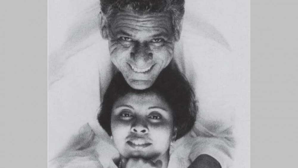 একাধিক সম্পর্কে ওম পুরী লিপ্ত ছিলেন, জীবনীতে জানিয়েছেন নন্দিতা। যে পরিচারিকা তাকে বড় করেছিলেন, তার সঙ্গেও কৈশোরে ওম পুরীর সম্পর্ক ছিল বলে উল্লেখ করেন নন্দিতা। ক্রমশ বিবাদ গিয়ে পৌঁছয় প্রকাশ্য কাদা ছোড়াছুড়িতে।