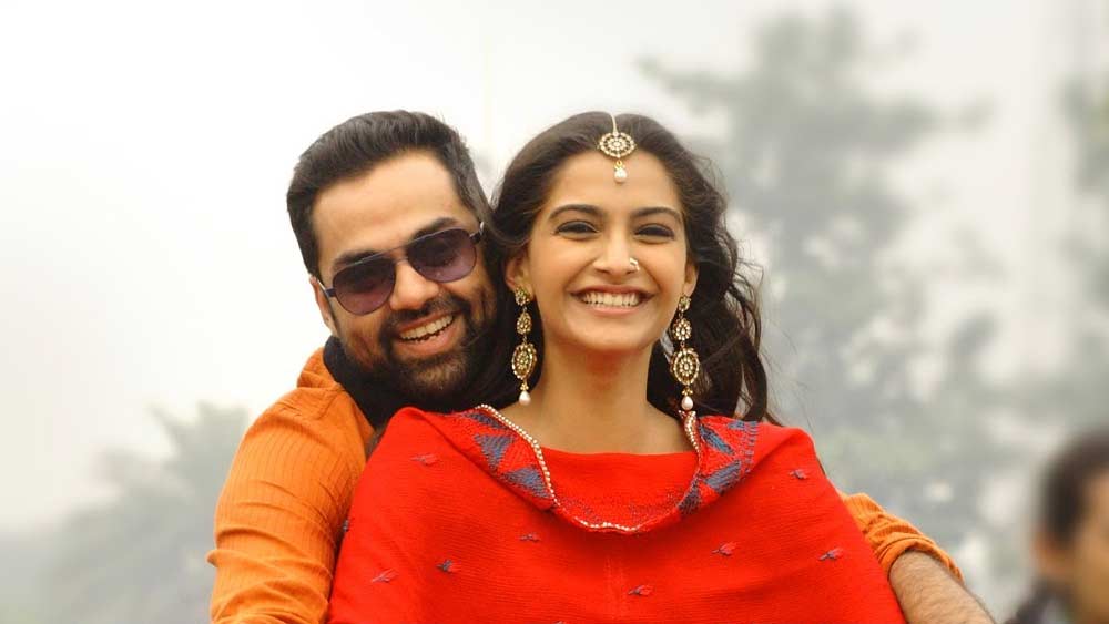 প্রতিযোগিতার দৌড়ে পিছিয়ে পড়েও নিজের স্পষ্টবক্তা স্বভাব পরিবর্তন করেননি অভয়। তবে অনিল কপূরের সঙ্গে তাঁর সব তিক্ততা সময়ের সঙ্গে সঙ্গে চলে গিয়েছিল। ২০১৩ সালে তিনি আর সোনম একসঙ্গে ‘রঞ্ঝনা’ ছবিতে অভিনয়ও করেছিলেন।