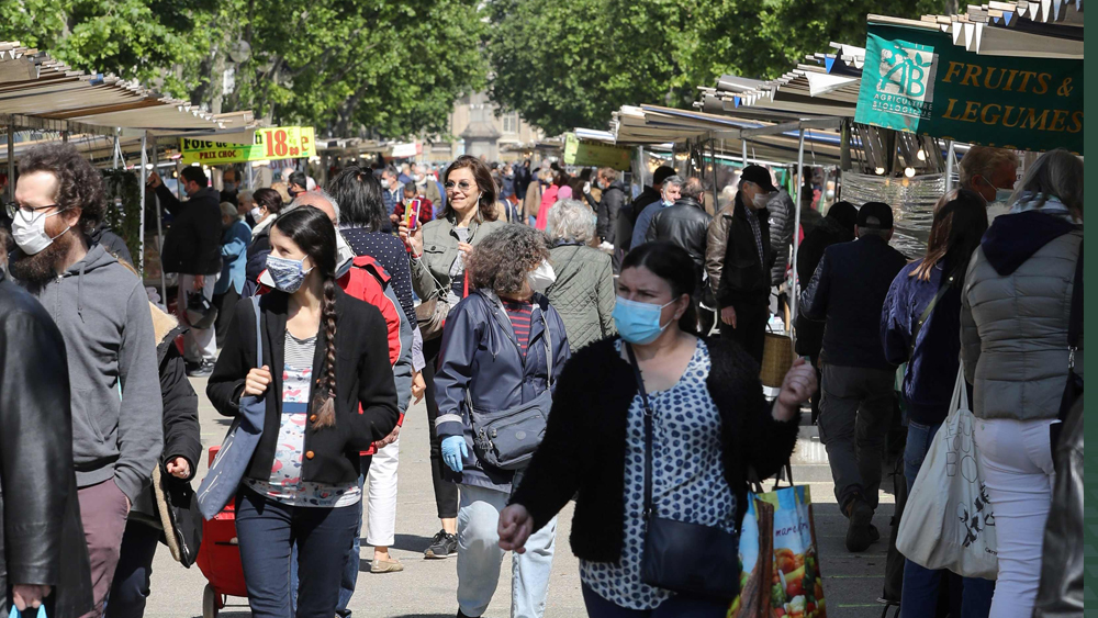 টানা লকডাউনের পর, ২৮ এপ্রিল তা শিথিলের ঘোষণা করা হয়।