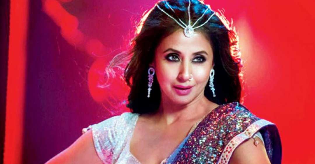 অন্য দিকে ঊর্মিলাও তাঁর ‘গুরু’ রামের অনুমতি ছাড়া কোনও ছবিতে সই করতেন না। সুপারহিট ছবি ‘দিল তো পাগল হ্যায়’ ছবিতে করিশ্মা কপূরের চরিত্রটির অফার প্রথমে ঊর্মিলার কাছে আসে। কিন্তু তিনি রাজি হননি। কারণ রাম বারণ করেছিলেন। ইন্ডাস্ট্রি মাথা চাপড়েছিল। শাহরুখ-মাধুরীর ওই ছবি না নিয়ে তিনি যে ভুল করছেন, সে বিষয়ে সাবধান করেছিলেন অনেকেই।