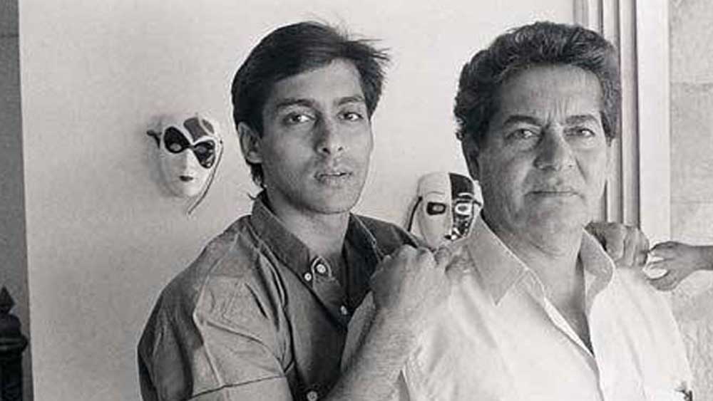 সেলিম বলেন, ছবিতে হিরোর চরিত্র বড় বেশি নেগেটিভ হয়ে যাচ্ছে। তাঁর এই ডার্কশেড কিছুটা কমানোর জন্য হিরোর মায়ের চরিত্রটি খানিক বড় করে দিতেও বলেন। যাতে দর্শকের মনে হয়, মায়ের কষ্ট দূর করতেই এমন কাজ করেছেন হিরো। সেলিমের এই প্রস্তাবে কোনও ভাবেই রাজি হননি আব্বাস-মস্তান। সলমনেরও আর সেই ছবিতে কাজ করা হয়ে ওঠেনি।