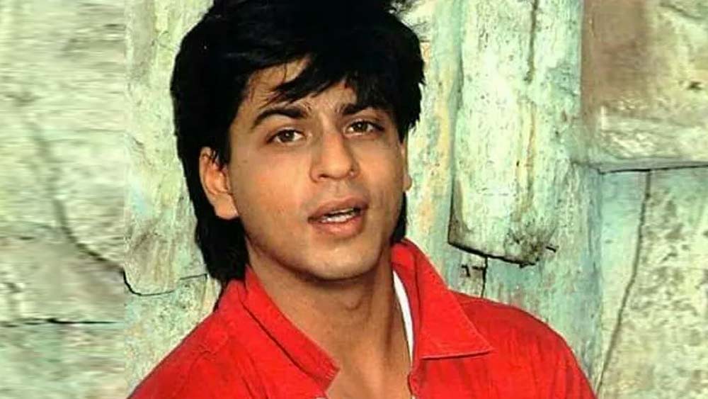 কিন্তু সব ছবিকে ছাপিয়ে দিয়ে এগিয়ে গিয়েছিল ‘বাজিগর’। না-ই বা থাকুক স্টারকাস্ট। এসআরকেই তো বলেছিলেন, ‘হার কর জিতনে ওয়ালো কো বাজিগর কহেতা হ্যায়’।