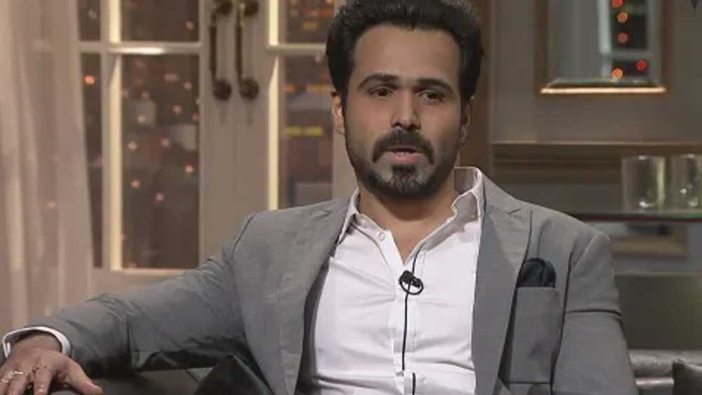 ঘটনার আকস্মিকতায় খানিক হকচকিয়ে যান কর্ণ। কিন্তু ইমরান নির্বিকার। তাঁর চোখ যেন তখন শো-র শেষের লোভনীয় গিফট হ্যাম্পারের দিকে। ভাবছেন ইমরানের ওই কথাতেই রুষ্ট হয়েছিলেন ঐশ্বর্যা? না।