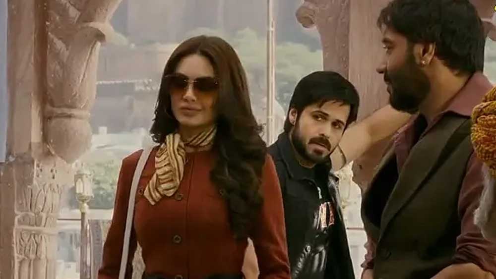 মিলন লুথারিয়ার ছবি ‘বাদশাহো’তে একসঙ্গে কাজ করার কথা ছিল তাঁর। কিন্তু যে মুহূর্তে ঐশ্বর্যা জানতে পারেন, ইমরানও রয়েছেন সেই ছবিতে, তিনি ফিল্মের প্রস্তাব নাকচ করে দেন।