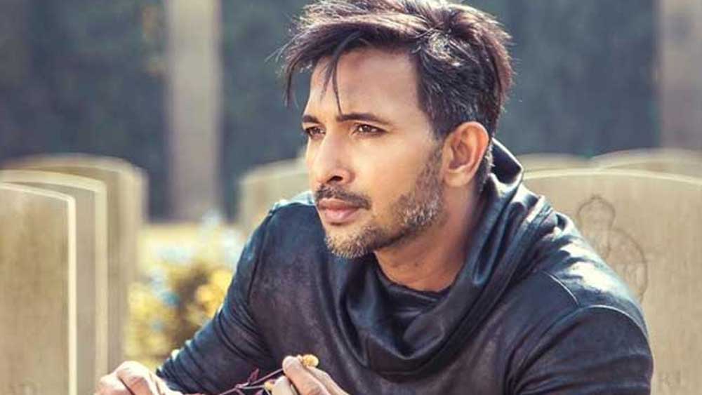 কিন্তু টেরেন্স কখনওই সেই খাবার খেতে চাইতেন না। পরে টেরেন্স এক বার বলেছিলেন, “আমি গরিব, সবাই সেটা জেনে আমায় দয়া করুক, তা কোনও দিনই চাইনি আমি।”