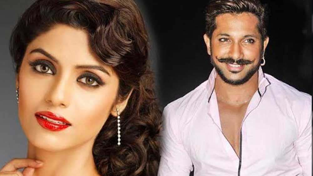 বাঙালি অভিনেত্রী সায়ন্তনী ঘোষের সঙ্গেও সম্পর্কে ছিলেন তিনি। তবে তা যে সিরিয়াস ছিল না, পরে তা নিজেই জানান টেরেন্স।