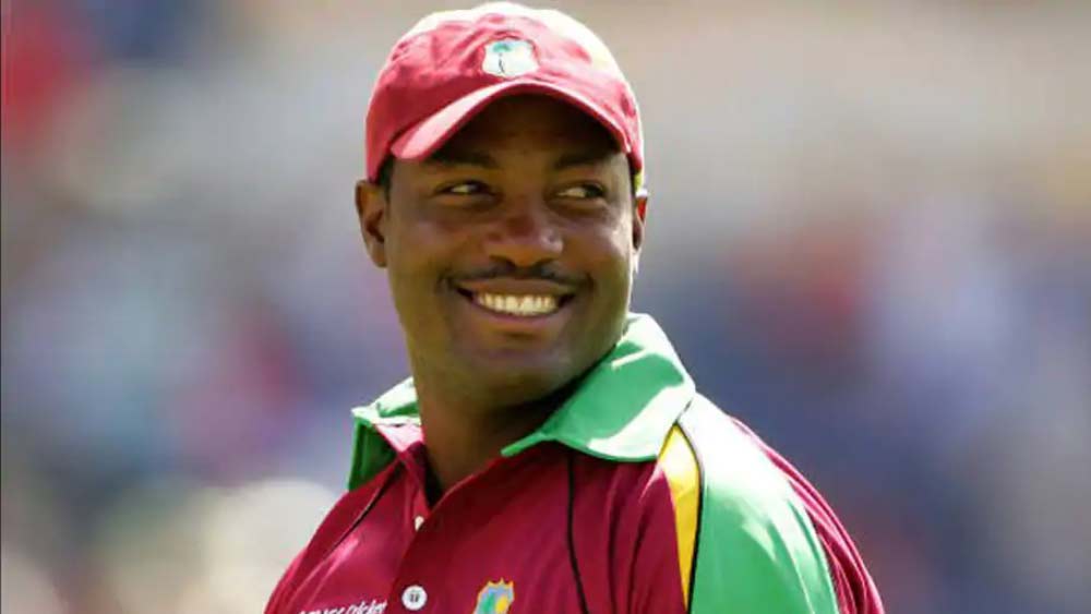 ইনি ব্রায়ান চার্লস লারা। ত্রিনিদাদের রাজপুত্র এক সময় বিশ্বের বোলারদের কাছে ত্রাস ছিলেন।