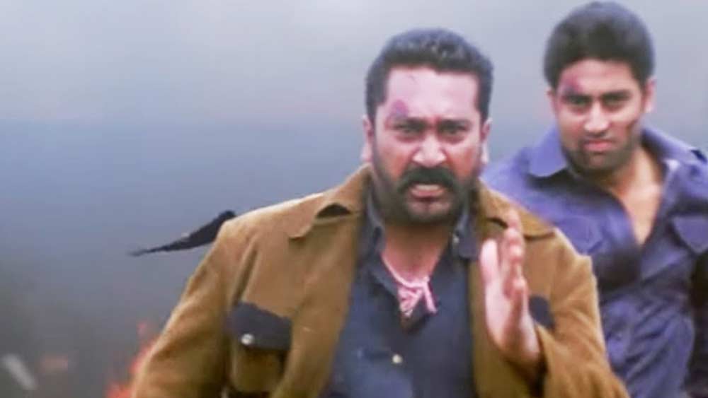 ‘গঙ্গাজল’ ছবি মুকেশকে নতুন করে পরিচিতি দেয় ইন্ডাস্ট্রিতে। পাশাপাশি তাঁর বন্ধুসংখ্যাও বাড়ে। প্রকাশ ঝা থেকে অজয় দেবগণ চলে আসেন তাঁর পরিচিতদের বৃত্তে। অজয় দেবগণের সূত্রে মুকেশকে ‘জমিন’ ছবিতে সুযোগ দেন রোহিত শেট্টি।