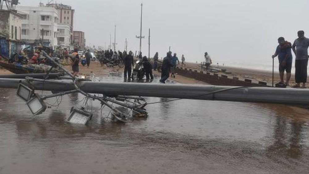 মৌসম ভবনের ডিরেক্টর জেনারেল জানিয়েছেন, ওড়িশার উত্তর ভাগে সবচেয়ে বেশি প্রভাব পড়বে আমপান-এর। জগৎসিংহপুর, কেন্দ্রাপাড়া, ভদ্রক এবং বালেশ্বরের মতো উপকূলীয় জেলাগুলিকে সতর্ক করা হয়েছে।
