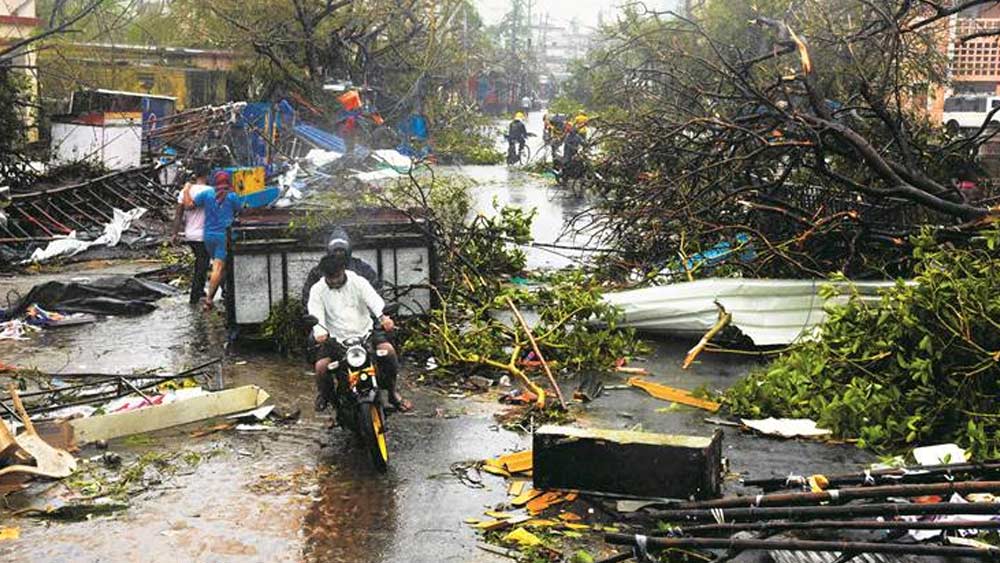 মহাঘূর্ণিঝড়ের জেরে ৩৬ ঘণ্টা ধরে প্রায় ২৬০ কিমি প্রতি ঘণ্টা গতিবেগে ঝোড়ো হাওয়া বয়ে গিয়েছিল বালেশ্বর, ভদ্রক, কেন্দ্রাপড়া, জগৎসিংহপুর, পুরী এবং গঞ্জাম জেলার উপর দিয়ে।