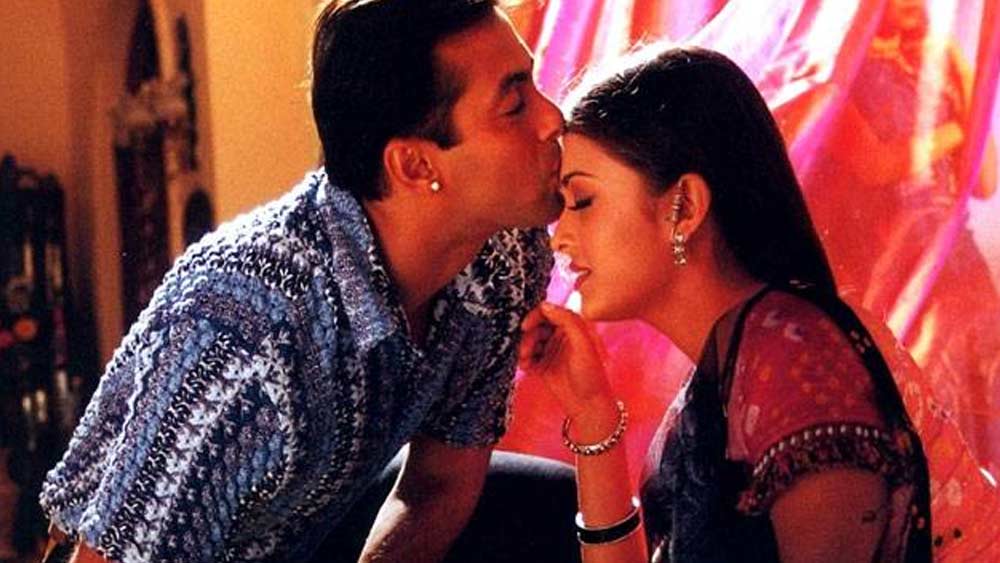 ঠিক এমনই সময় ঐশ্বর্যার কাছে সুভাষ ঘাই পরিচালিত ‘তাল’ ছবির অফার আসে। কিন্তু সুভাষ ঘাইয়ের তাঁর নায়িকাদের সঙ্গে নানা গসিপ আগে থেকেই চালু থাকায় এই ছবিতে ঐশ্বর্যাকে কাজ করতে বারণ করেন সলমন। কিন্তু অ্যাশও ছাড়ার পাত্রী নন। তিনি অভিনয় করেন এবং সেই ছবিও বক্স অফিসে সুপারহিট হয়। কিন্তু ছবির এক প্রিমিয়ার পার্টিতে ঐশ্বর্যা সম্পর্কে খারাপ কথা বললে সুভাষকে চড় মেরে বসেন ভাইজান।