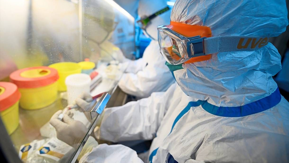 এই ভুল স্বীকারের পর থেকেই করোনা-রোধের এই অ্যান্টিভাইরাল ড্রাগ ‘রেমডেসিভির’ নিয়ে আগ্রহ শুরু হয় গোটা বিশ্বে। ওষুধ প্রস্তুতকারী মার্কিন সংস্থা ‘জিলিয়াড সায়েন্সেস’-ও দাবি করে, ভুলবশত প্রকাশ্যে আসা এবং ডিলিট করে দেওয়া কোনও রিপোর্টের উপর ভিত্তি করে ড্রাগটি নিয়ে কোনও সিদ্ধান্তে আসা ঠিক নয়। বরং এই ওষুধের কিছু সুফল পাওয়া গিয়েছে বলে জানায় সংস্থা।