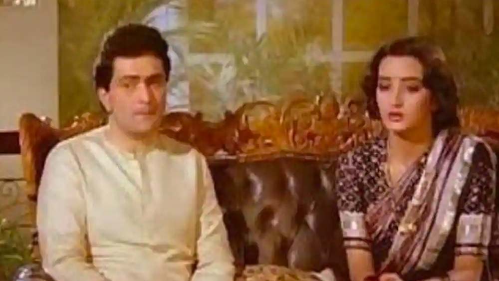 আশির দশক। এক জন রোম্যান্টিক হিরো হিসেবে তখন বলিউড মাতাচ্ছেন ঋষি। একের পর একটা ছবির অফারও পাচ্ছিলেন তিনি। তেমনই একটি ছবির অফার এসেছিল তাঁর হাতে। ছবির নাম ‘প্যার ঝুকতা নেহি’। ছবিটির পরিচালনা করেছিলেন কে সি বোকারিয়া।