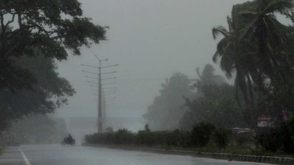 বিশ্ব আবহাওয়া সংস্থা (ডব্লুএমও)-র আঞ্চলিক কমিটি নাম দেয় ঘূর্ণিঝড়ের। উত্তর  ভারত মহাসাগরের উপর সৃষ্টি হওয়া ঝড়ের নাম দিতে পারবে সংস্থার অন্তর্গত মোট আটটি এশীয় দেশ।