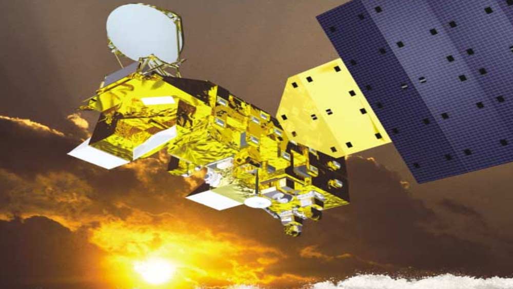 নাসা-র উপগ্রহ ‘অ্যাকোয়া’ সম্প্রতি ভারত মহাসাগরের উপর থেকে ছবি পাঠিয়েছিল। সেখানে জলীয় বাষ্পের পরিমাণ থেকে আবহবিদরা ধারণা করেন, শক্তিশালী ক্রান্তীয় ঘূর্ণিঝড় হয়ে আছড়ে পড়বে আমপান। নাসা-র বিজ্ঞানীদের পূর্বাভাস ছিল, এর ফলে ভারী বর্ষণের সম্ভাবনা।