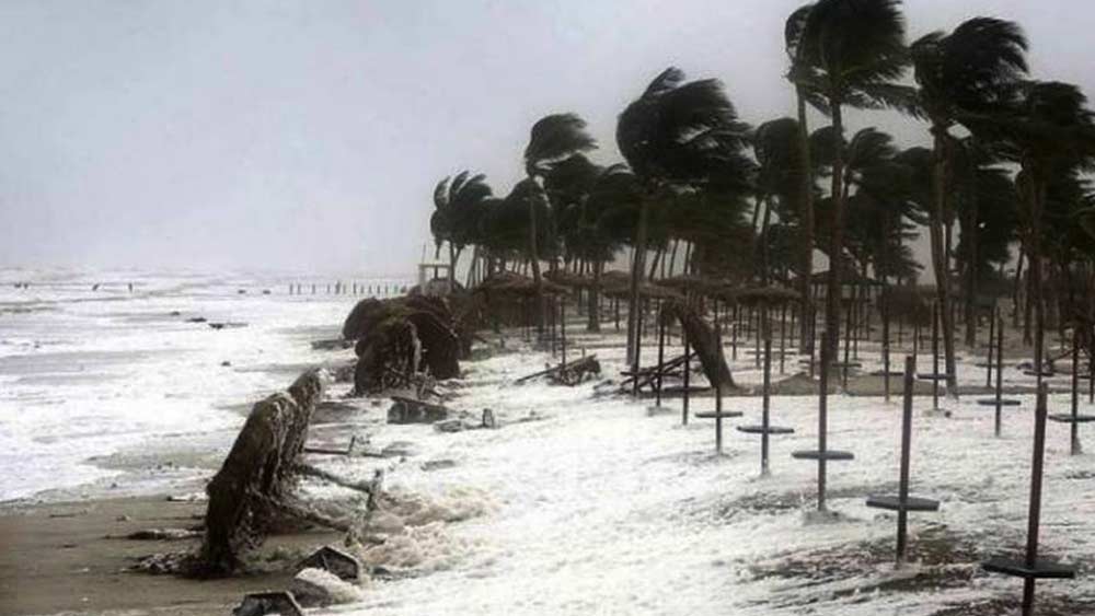গত বছর বঙ্গোপসাগরের উপর সৃষ্টি হয়েছিল প্রাক-বর্ষা ঘূর্ণিঝড় ফণী।