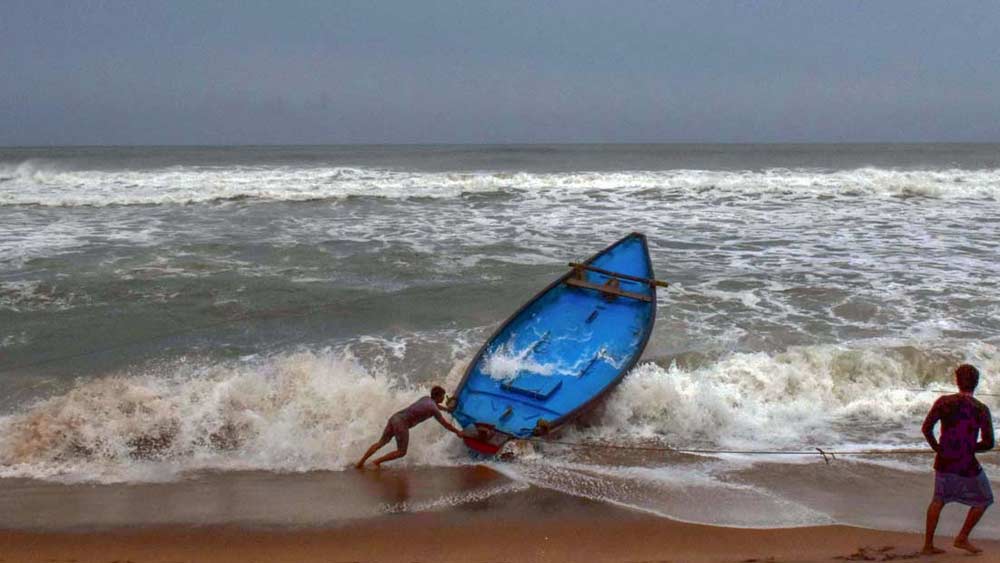 এই ঘূর্ণিঝড়ের নামকরণ করেছে তাইল্যান্ড।
