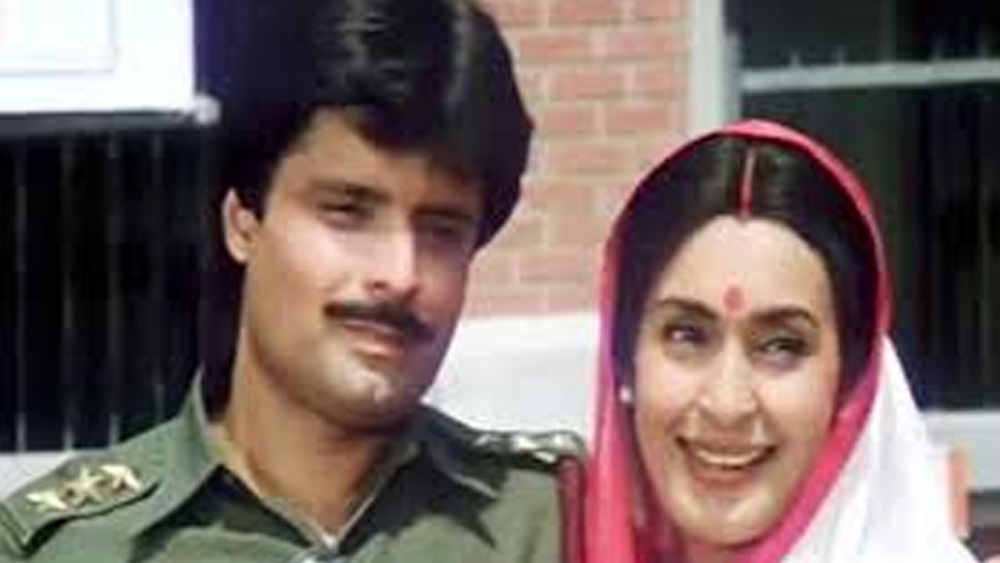 ফিল্ম অ্যান্ড টেলিভিশন ইনস্টিটিউট অব ইন্ডিয়া থেকে ১৯৬৯ সালে উত্তীর্ণ হন সতীশ। জয়া বচ্চন, অনিল ধওয়ন, ড্যানি ডেনজোংপা ছিলেন তাঁর সহপাঠী। এর পর পঞ্জাবি ছবিতে অভিনয় শুরু করেন সতীশ। কিন্তু বলিউডের হাতছানি কোনওদিন উপেক্ষা করতে পারেননি।