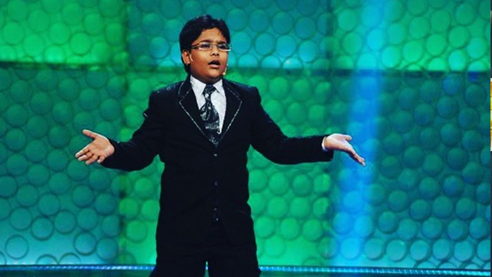 মাত্র ১১ বছর বয়সে, ২০০৪ সালে মোহিত জয়ী হন ‘ইউপি সিনে স্টার কি খোঁজ’ প্রতিযোগিতায়। তার চার বছর পরে মোহিতের প্রথম কাজ টেলিভিশনে, ‘ছোটে মিয়াঁ’ সিরিয়ালে।