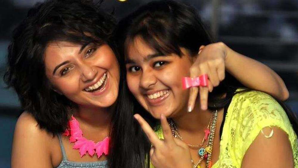 বাংলা ছবিতে স্বস্তিকা এক পরিচিত মুখ। প্রমিত সেনকে বিয়ে করলেও পরে ডিভোর্স হয়ে যায় তাঁদের। তাঁর জীবনে বিভিন্ন সম্পর্ক প্রায়শই খবরের শিরোনামে উঠে আসে। তাঁর মেয়ের নাম  অন্বেষা।