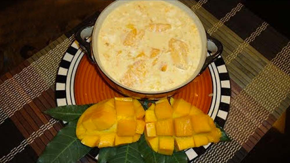 গাছপাকা আমের রস ক্ষীরের সঙ্গে পাক দিয়ে তৈরি হয় এই পদ। এরসঙ্গে সেবায়েত পরিবারের ঘরে তৈরি মিষ্টি ছাড়া জামাইরূপী নিমাইয়ের মিষ্টিমুখ অসম্পূর্ণ।