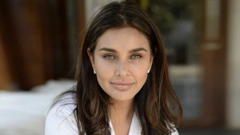 চিকিৎসাপর্ব চলার সময় লিসা লেখালেখি শুরু করেন। ভারতীয় ও বিদেশি প্রকাশনা সংস্থার বিভিন্ন পত্রপত্রিকায় তাঁর লেখা নিয়মিত প্রকাশিত হয়েছে। এ ছাড়াও তিনি যুক্ত বিভিন্ন সমাজসেবামূলক প্রকল্পের সঙ্গে। তাঁর কাজের মধ্য়ে বড় অংশ জুড়ে রয়েছে ক্যানসারের বিরুদ্ধে সচেতনতা প্রসার।