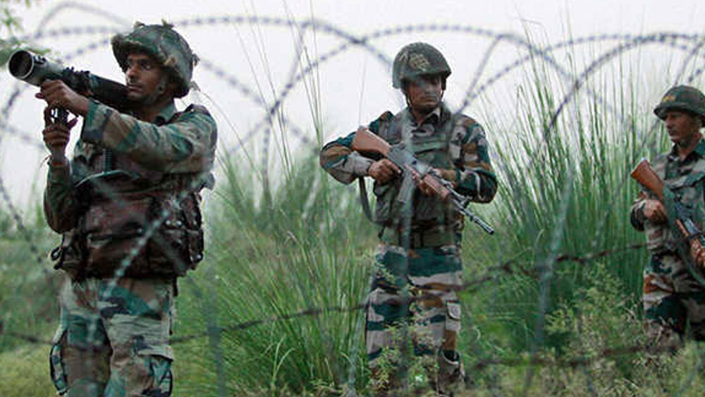 ভারতের স্থল বাহিনী খুব গুরুত্বপূর্ণ। সেনা রয়েছে ১২ লক্ষ ৩৭ হাজারেরও বেশি। এ ছাড়াও সংরক্ষিত বাহিনী রয়েছে ৯ লক্ষ ৫০ হাজারেরও বেশি।