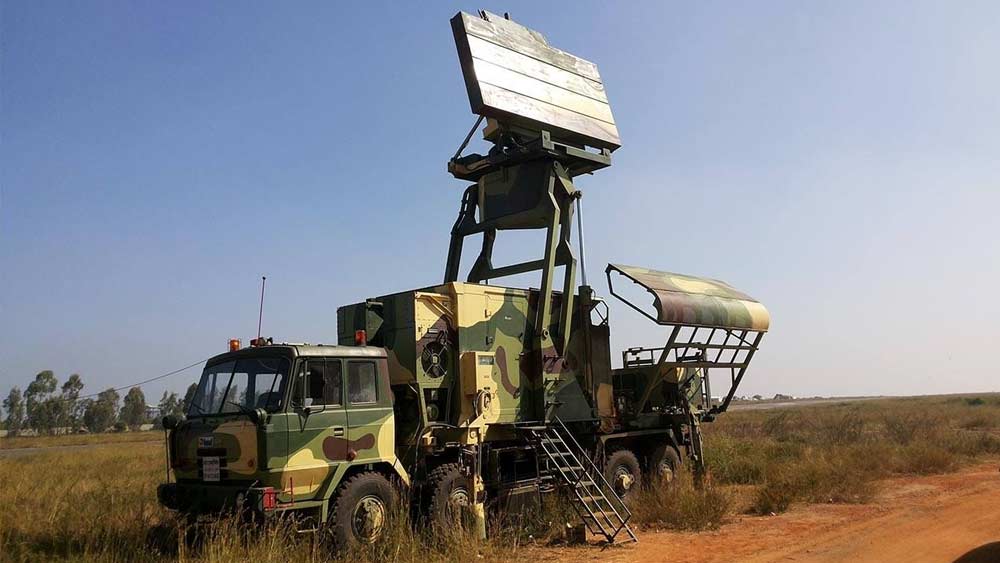 ভারতের ঝুলিতে রয়েছে ইজরায়েল থেকে আনা ফ্যালকন রাডার। এ ছাড়াও রয়েছে ইন্দ্র, রাজেন্দ্র, স্বাতী, রোহিণীর মতো অত্যাধুনিক রাডার সিস্টেমও।