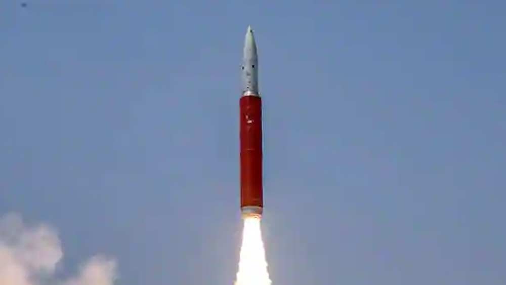 ভারতের হাতে রয়েছে অ্যান্টি স্যাটেলাইট মিসাইলের মতো উন্নততমর অস্ত্রও। এই রকম উচ্চ ক্ষমতা সম্পন্ন নিয়ন্ত্রিত (গাইডেড) ক্ষেপণাস্ত্র দিয়ে মহাকাশে অবস্থিত কৃত্রিম উপগ্রহ ধ্বংস করা যায়। বিশ্বের চতুর্থ দেশ হিসাবে ভারতের কাছে এই প্রযুক্তি রয়েছে।  ২০১৯-এ অ্যাস্যাট ক্ষেপণাস্ত্রের সফল পরীক্ষা করে ভারত।