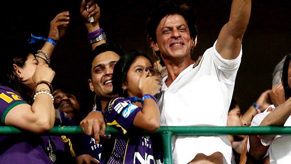 এ বছর যদি আইপিএলের বল গড়ায়, তা হলে কতগুলো বিষয় নিয়েও আলোচনার রয়েছে। ফাঁকা স্টেডিয়ামে আইপিএলের ম্যাচগুলো হবে নাকি নির্দিষ্ট সংখ্যক দর্শকের উপস্থিতিতে আইপিএল হবে তা নিয়েও আলোচনা হবে আইপিএল ফ্র্যাঞ্চাইজিগুলোর সঙ্গে।