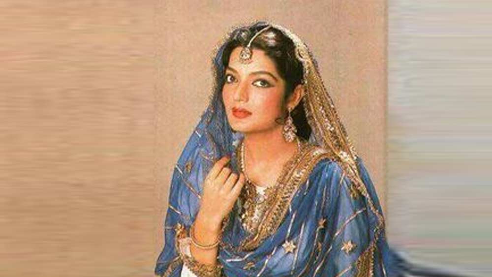 ২০০০ সালে সোনু বিয়ে করেন আমেরিকার হোটেল ব্যবসায়ী ও প্রযোজক সূর্যপ্রতাপ সিংহকে। বিয়ের পরে সোনু থাকতেন মূলত আমেরিকাতেই।