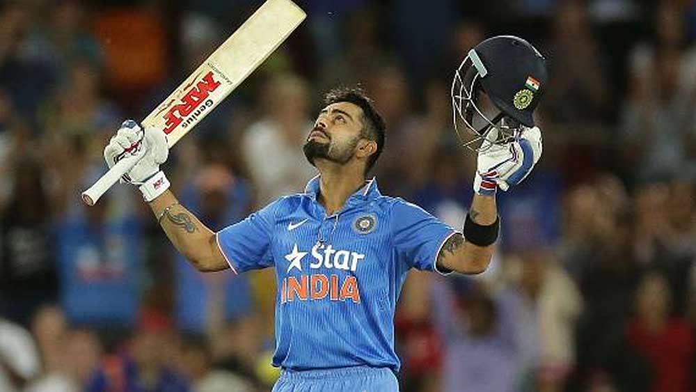 তিন নম্বরে থাকছেন বিরাট কোহালি। তিনি হলেন চেজমাস্টার। তবে শুধু রান তাড়া করাই নয়, প্রথমে ব্যাট করে দলকে বড় রানের নিরাপত্তায় পৌঁছে দিতেও পারেন। এই ফরম্যাটে ৪৩ সেঞ্চুরি করে ফেলেছেন তিনি। গড় ৫৯.৩৩।