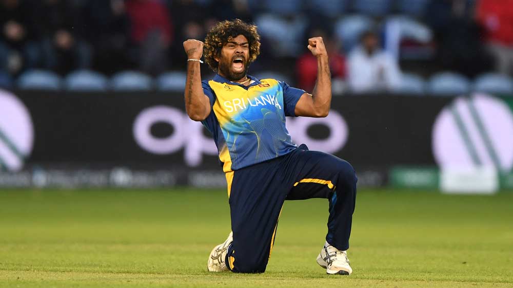 লাসিথ মালিঙ্গা হলেন আর এক জন পেসার। যাঁকে স্লগ ওভারে বুদ্ধিমত্তার সঙ্গে ব্যবহার করতে হবে। এই ফরম্যাটে ৩৩৮ উইকেট রয়েছে তাঁর। স্লিং অ্যাকশনের মালিঙ্গাকে মারা কঠিন।