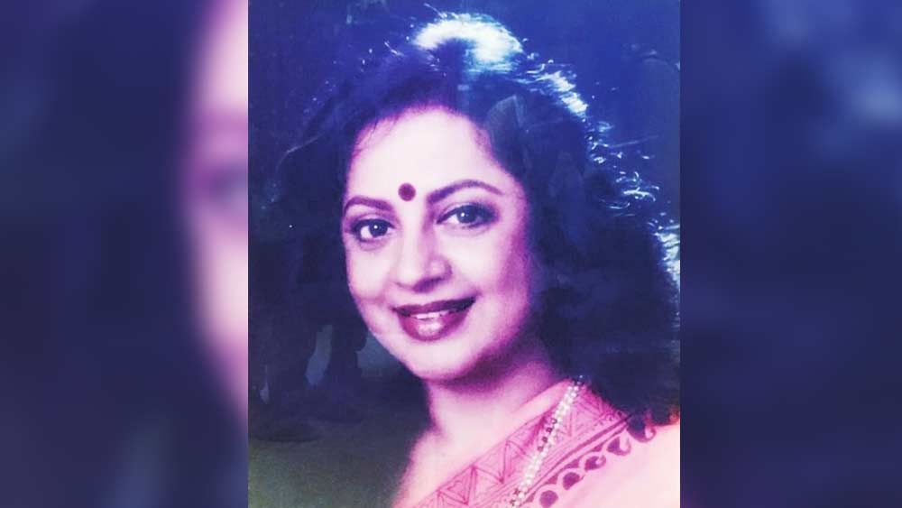 নিজের অর্জিত সম্পত্তি থেকে ভাইয়ের সন্তানদের প্রত্যেককে পাঁচ লাখ টাকা এবং তাঁকে যাঁরা দেখভাল করতেন, সেই পরিচারক ও পরিচারিকাদের প্রত্যেকের জন্য শ্রীবিদ্যা রেখে গিয়েছিলেন এক লাখ টাকা।