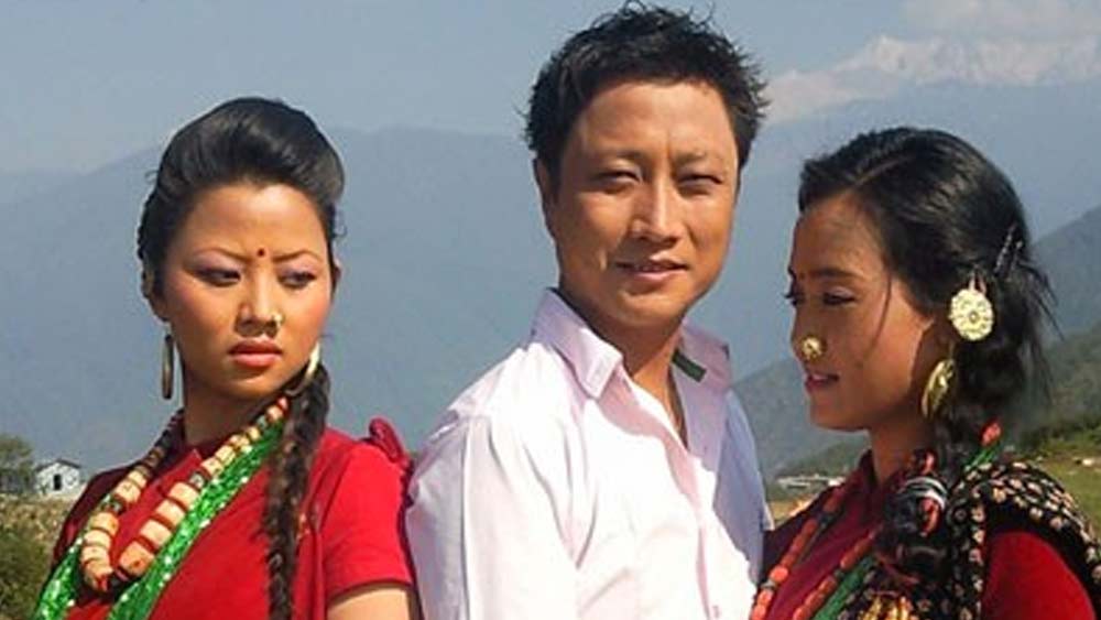 গানের পাশাপাশি শুরু হয় ছবিতে অভিনয়ের কেরিয়ারও। ২০১০ সালে মুক্তি পায় তাঁর প্রথম ছবি ‘গোর্খা পল্টন’। ২০১০ থেকে ২০১৬ অবধি ছ’টি নেপালি ছবিতে অভিনয় করেছেন প্রশান্ত। তার মধ্যে ‘গোর্খা পল্টন’-এর পাশাপাশি গান করেছেন ‘আঙ্গালো ইয়ো মায়া কো’ ছবিতেও। তাঁর অভিনীত ছবিগুলির মধ্যে সুপারহিট হয় ‘পরদেশি’।