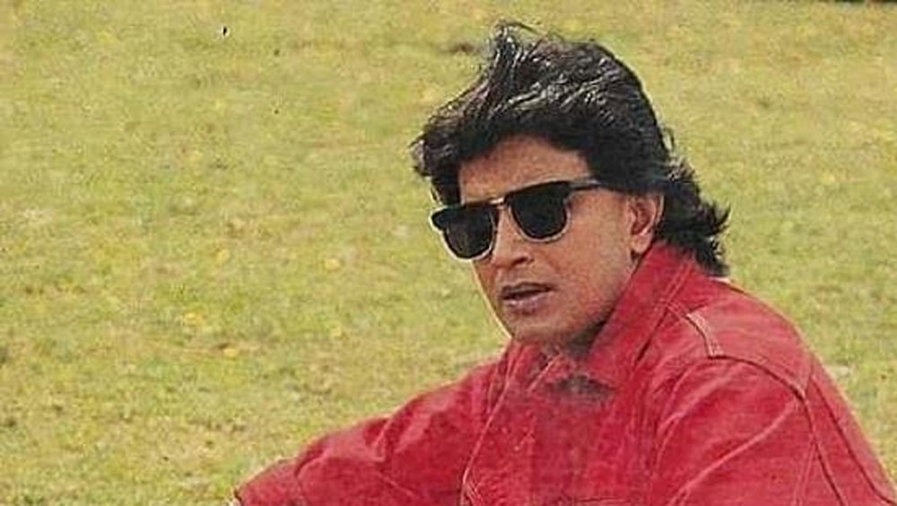 সেলিম খানের সঙ্গে এই প্রথম মুখোমুখি হলেও, তাঁকে খুব ভাল করেই চিনতেন মিঠুন। কিন্তু যেচে তাঁর সঙ্গে পরিচয় করতে যাননি।